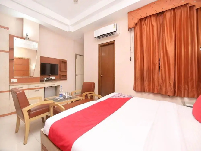 OYO Rooms Hussainpura Bridge