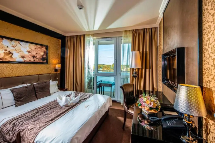 Hotel Délibáb
