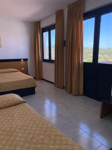 Classic Triple room