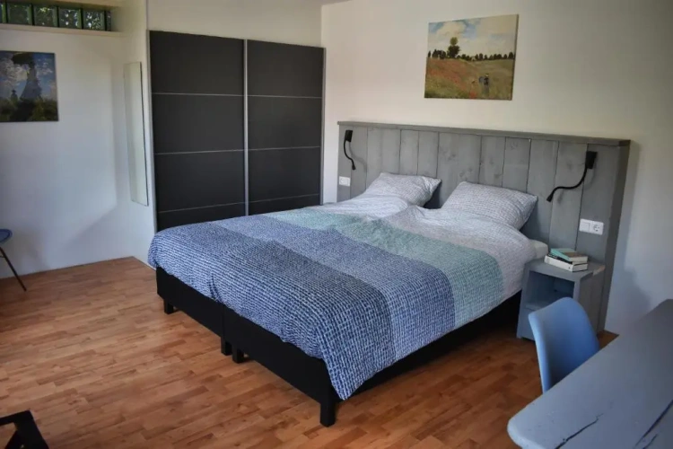 3 Bedrooms Apartment