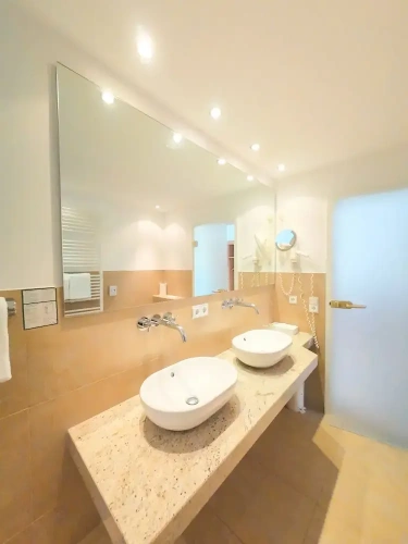 Comfort Double room with balcony and with mountain view