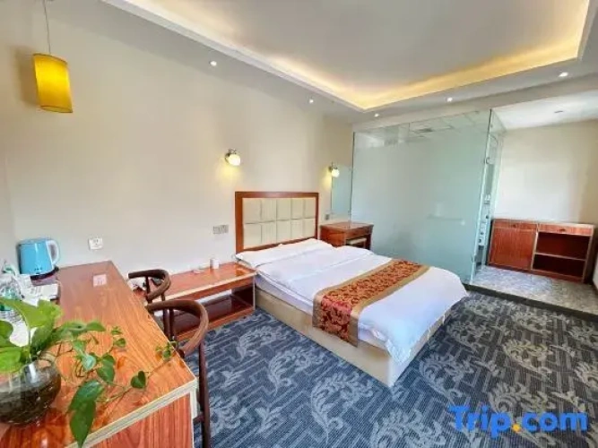 Deluxe Quadruple Suite