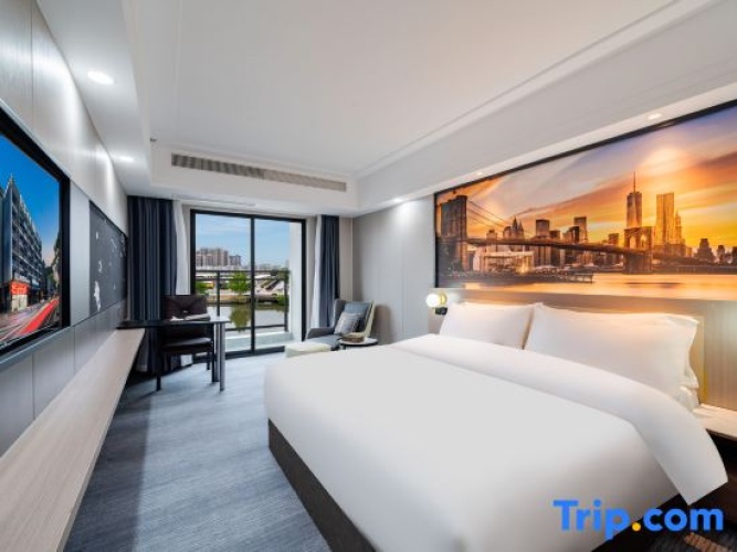 Deluxe Double room with garden view