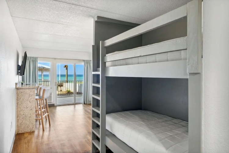 Premier Quadruple Suite with balcony and beachfront