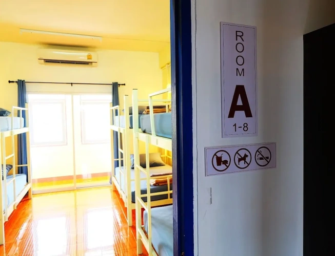Bed in Dorm with balcony