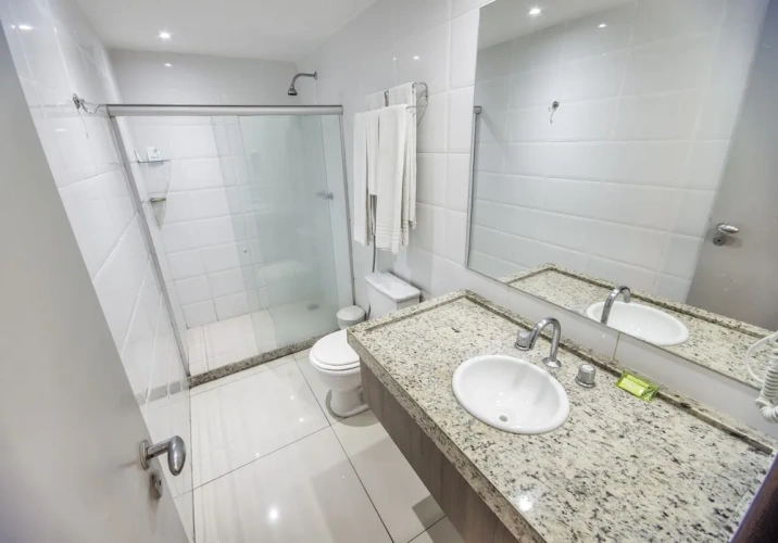 1 Bedroom Comfort Suite with balcony and with partial sea view