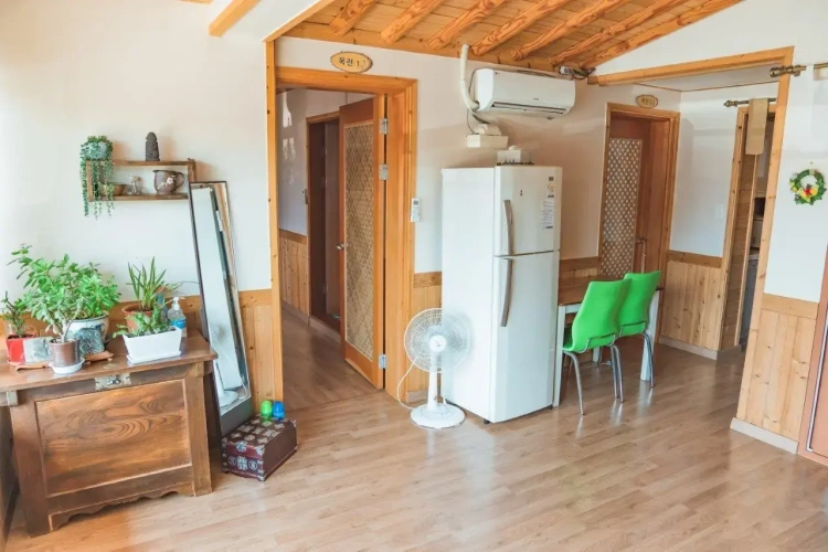 Double Cottage