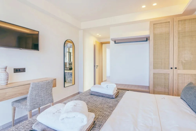 Villa Luxury Heaven - With Heated Pool