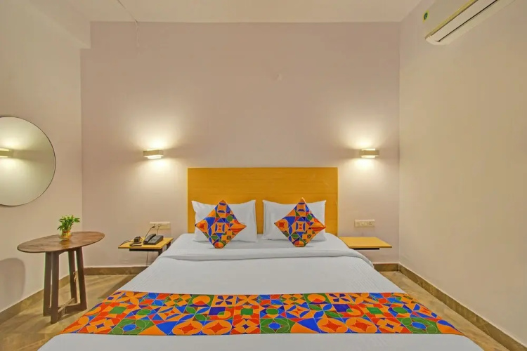 Fabhotel The Vibe