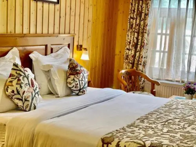 Shaw Inn