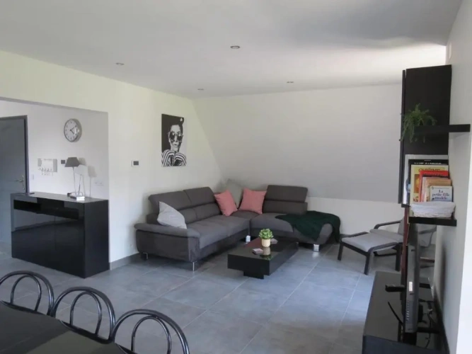 3 Bedrooms Apartment