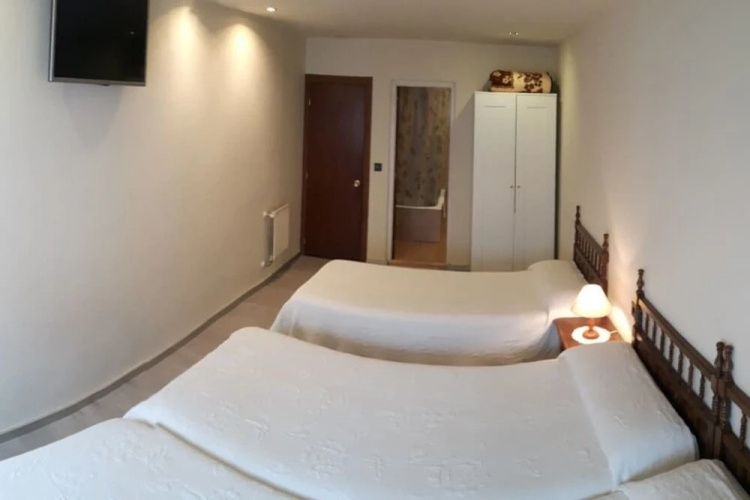 Hostal El Castañeu