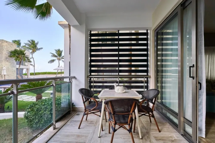 Luxury Beach Condo With Pool View Bh-102