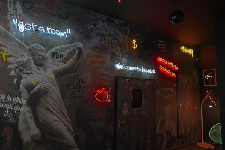 So City Hotel photo 32