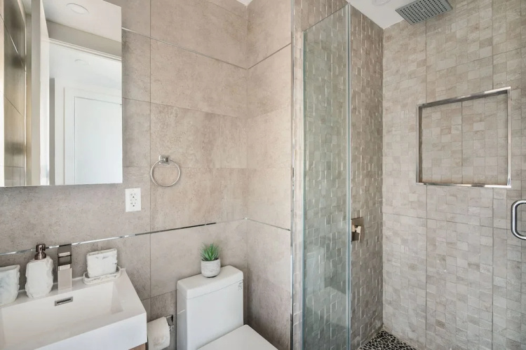 48-3fe 2BR Prime Midtown West