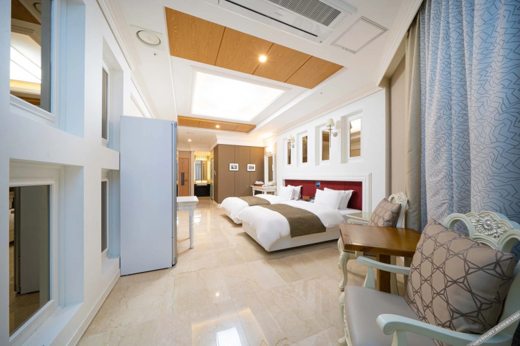 Naju Hotel Core