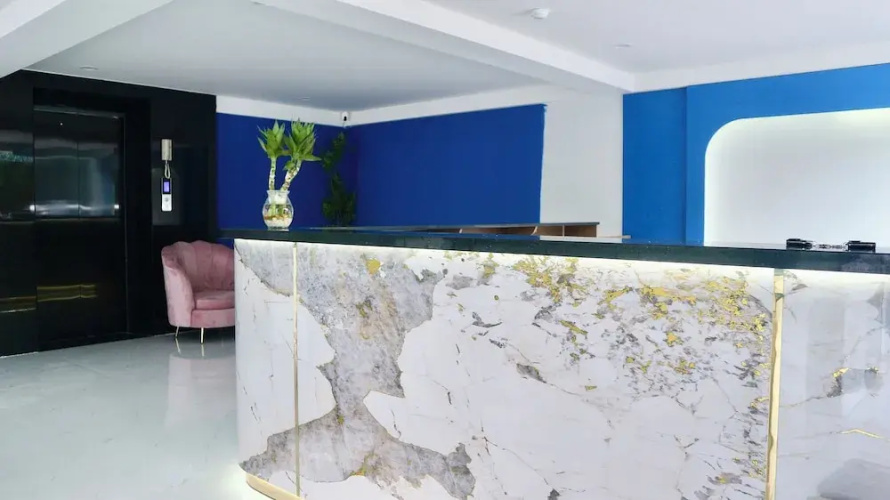 Blue Waves Hotel