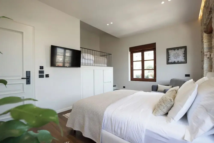 Stitch&Stone Suites