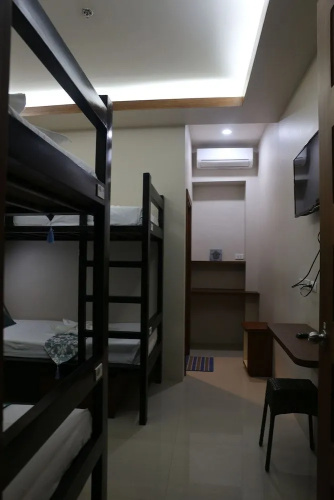 Coron Hostel Express - Adults Only