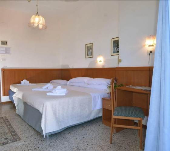 Hotel Diplomat Marine