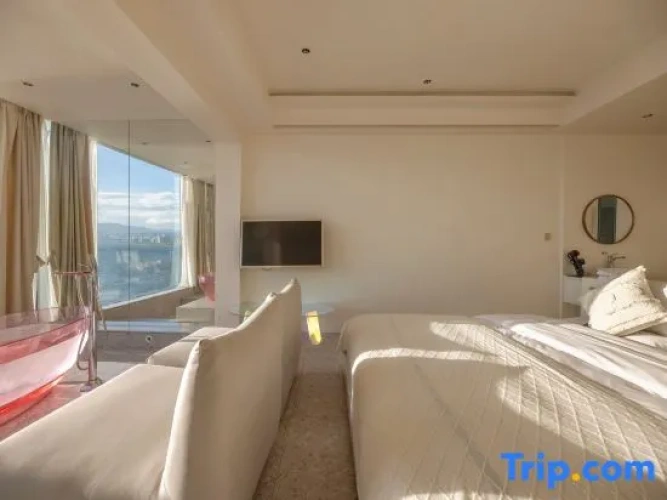 Standard Double room with view