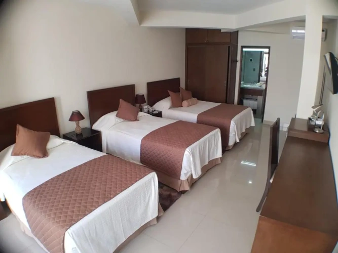 Standard Triple room