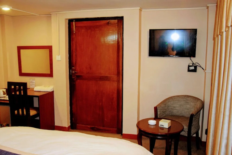 Hotel Siraaj Inn