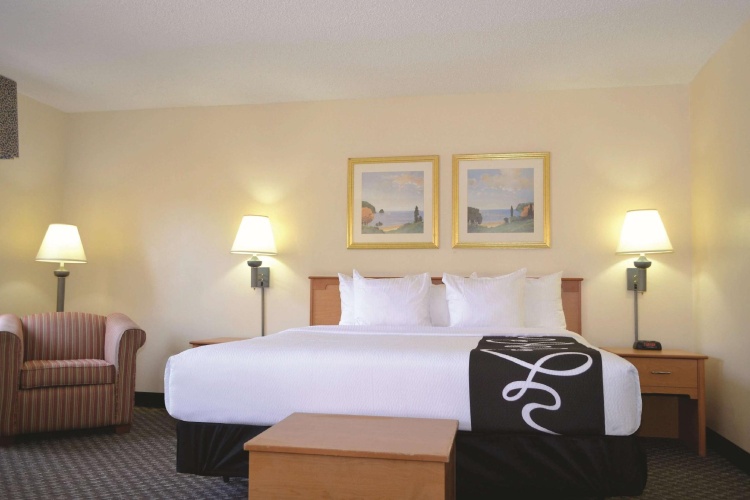 Deluxe Double Suite