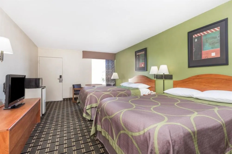 Super 8 Motel - Forsyth