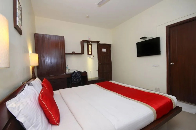 OYO 5108 The Retreat Hotel