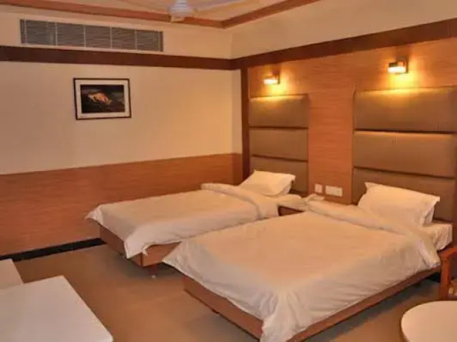 Hotel Sms Grand Inn