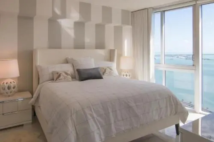 Luxury 5-star Condo @39th floor in Icon Brickell 2b/2b