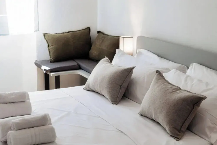 Casa Batèl Suites & Apartments