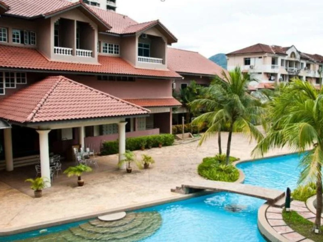 Lone Pine Resort