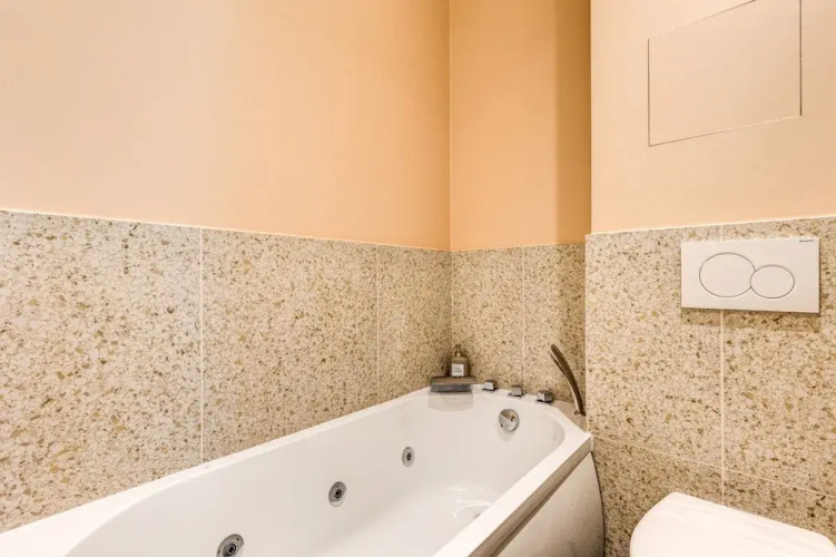 Lavie Maison Hot Tub Seaside Studio