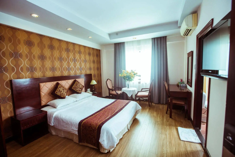 Phu Quy 2 Hotel