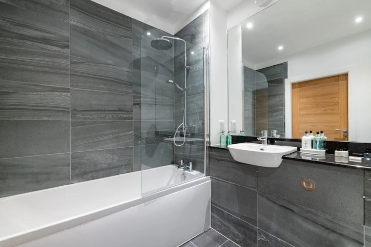 14 Loch View in Kenmore