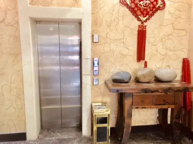 Domi Hotel