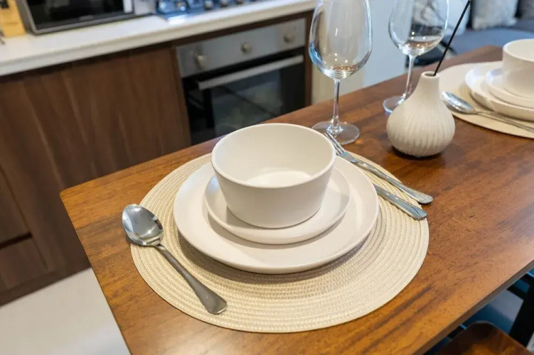 Pristine 1 BR at Reva Residences