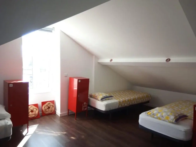 Bed in Dorm with view