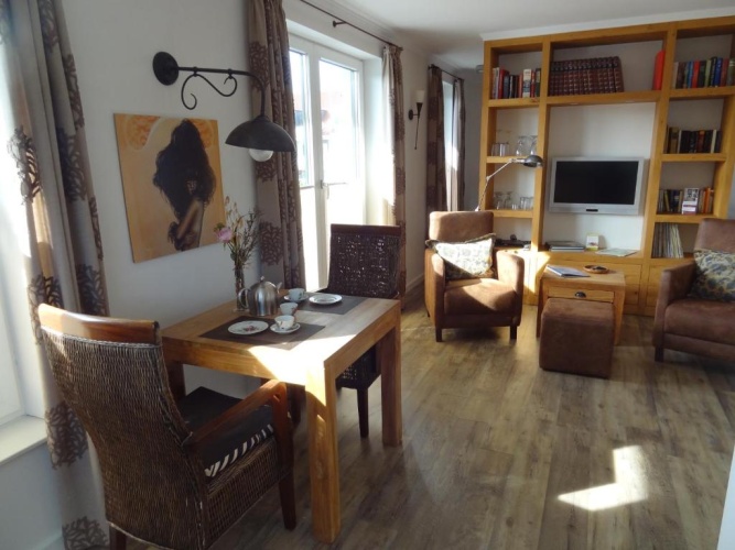 Apartment with balcony