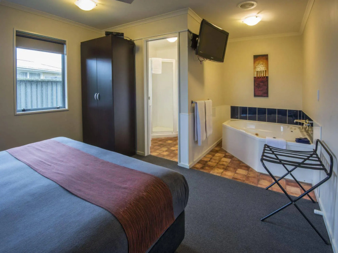 Gateway Motor Inn