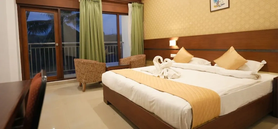 Deluxe Double room with balcony and with river view