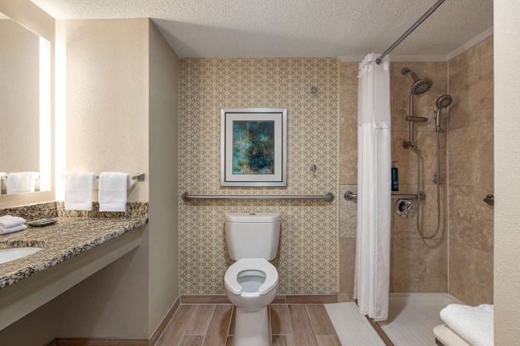Doubletree By Hilton Fort Myers At Bell Towershops photo 9