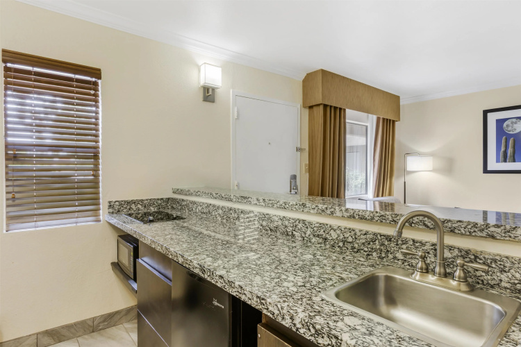 Best Western InnSuites Tucson Foothills Hotel & Suites photo 34