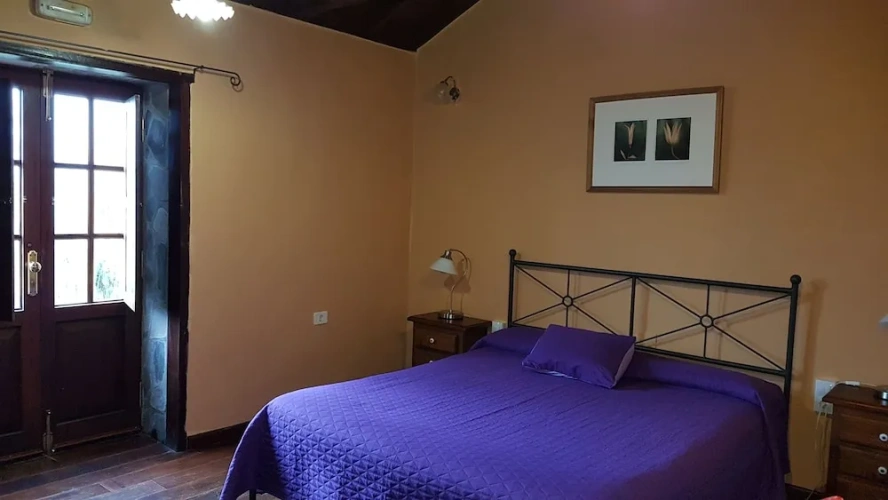 1 Bedroom Standard Double room with mountain view