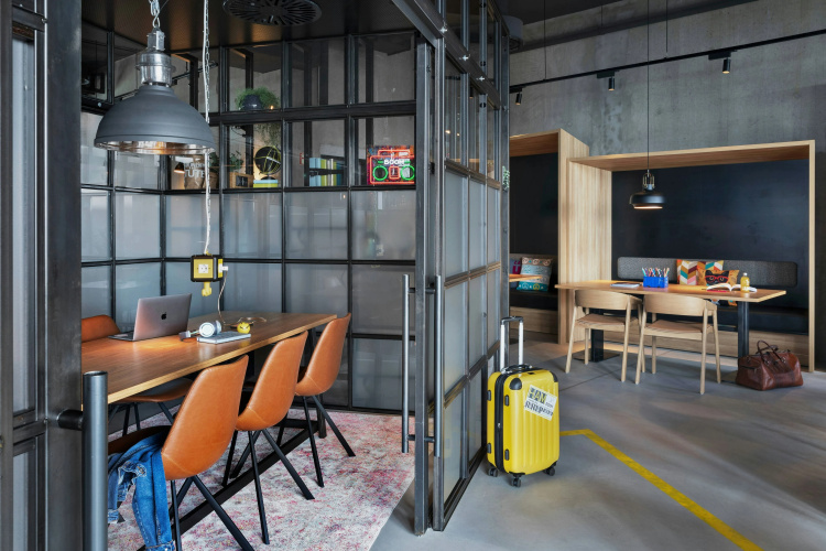 Moxy Hamburg City photo 19