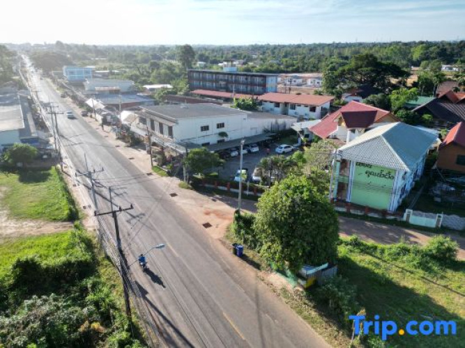 Khunnampheung Apartment