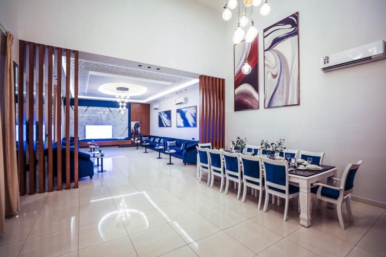 Deluxe Villa