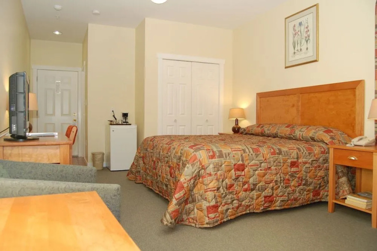 Summerland Motel